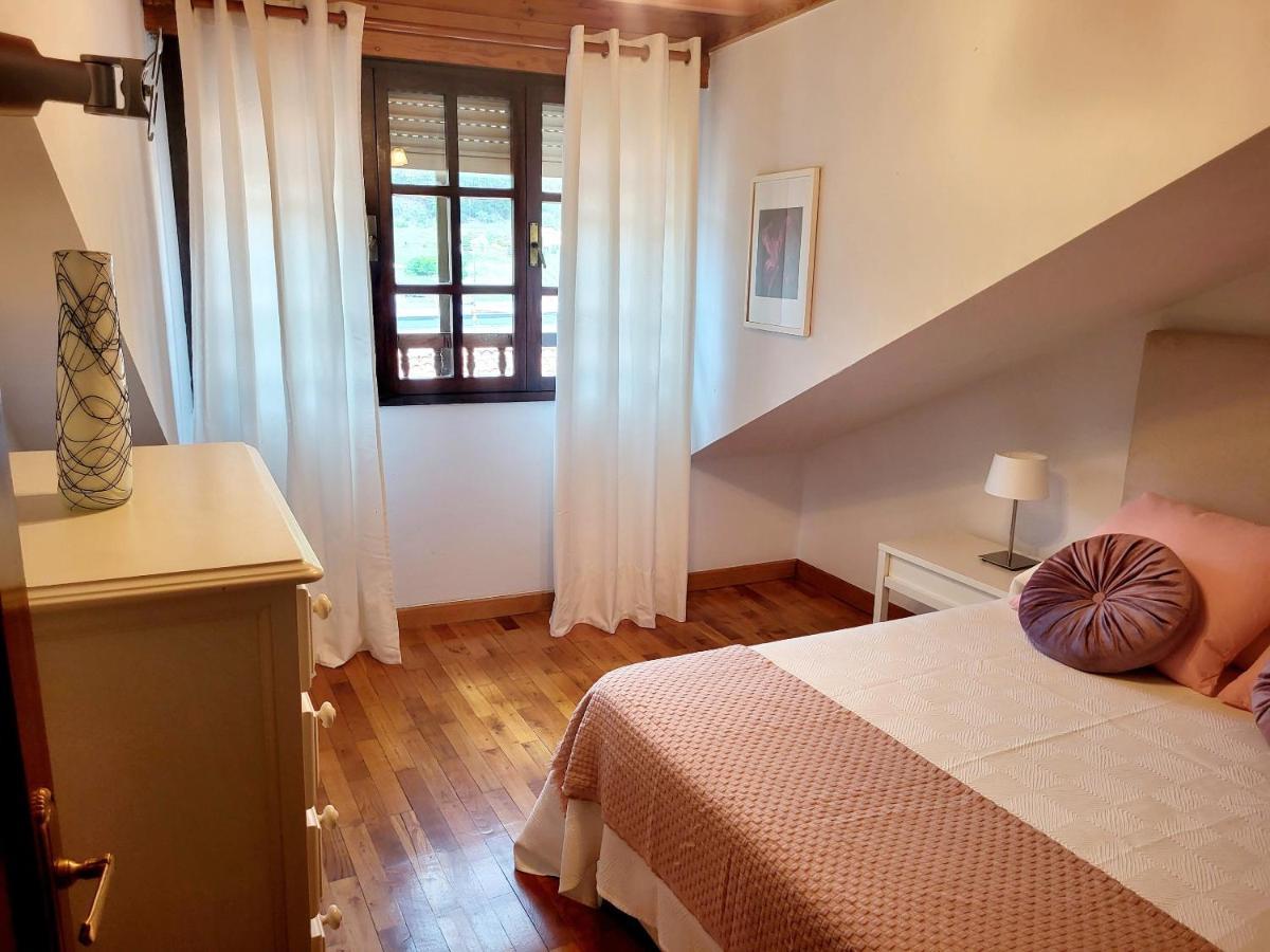 El Mirador De La Torre Apartment Potes Luaran gambar